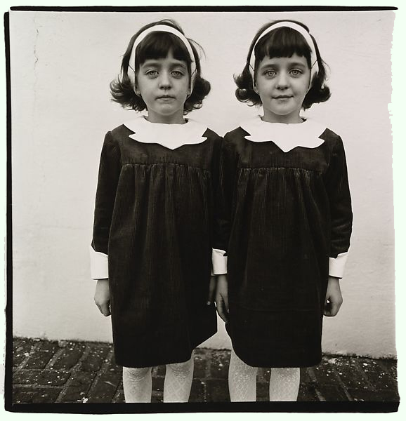 Arbus - Twins